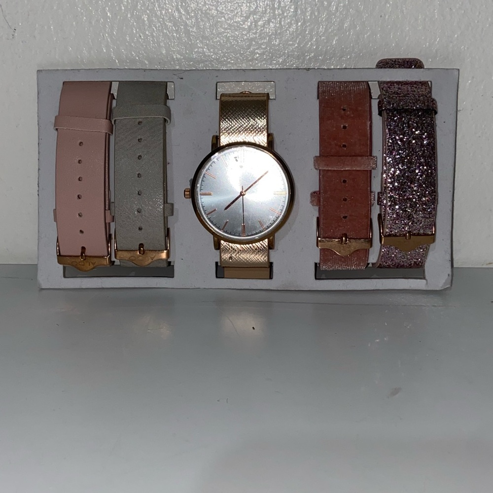 ⌚️NWOT⌚️ Aldo’s woman’s watch